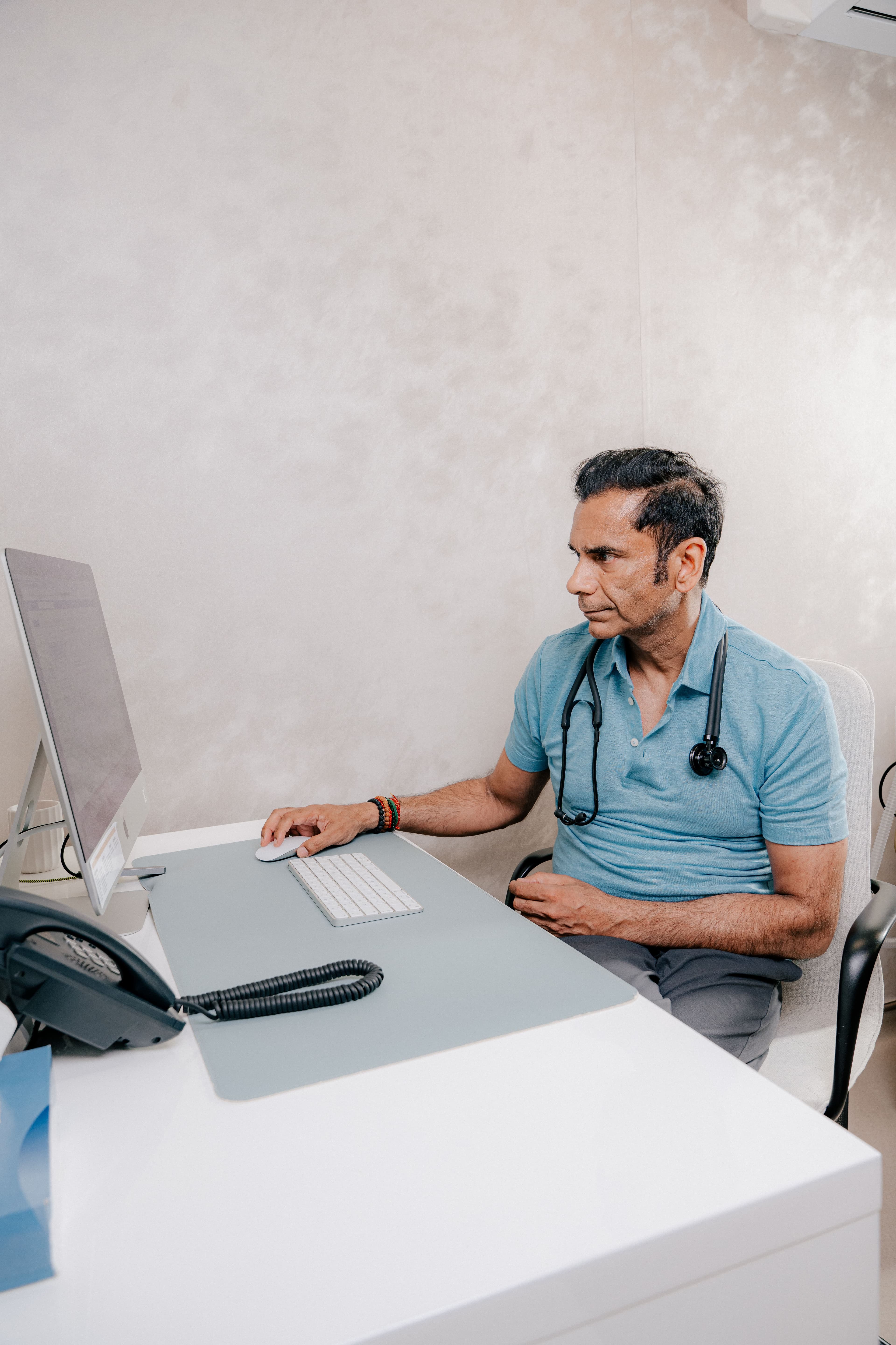Research Area & Literature Reviews at Levitas Clinic